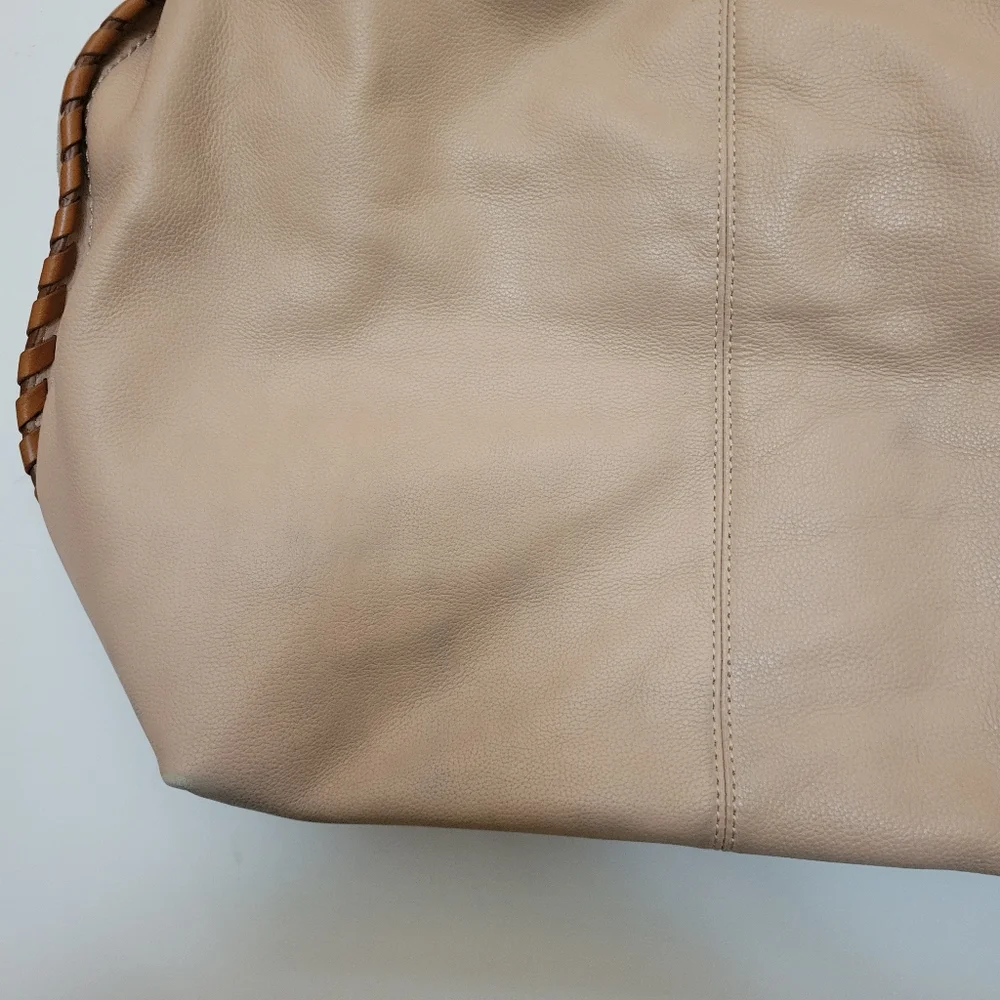 Cole Haan TwoTone Pebble Leather Slouchy Hobo Bag EUC Y2K Boho Chic Quiet Luxury